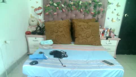 La valerie26 online show from 10.18.25