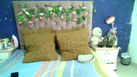 La valerie26 online show from 12.14.25