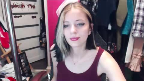ValeriaXKiss online show from 01.11.25