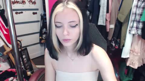 ValeriaXKiss online show from 01.31.25