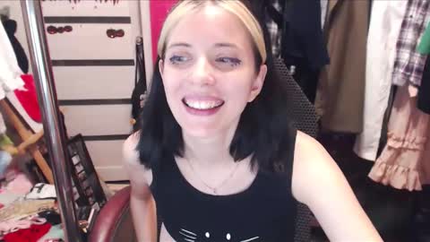 ValeriaXKiss online show from 03.10.25