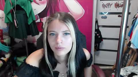 ValeriaXKiss online show from 10.11.25