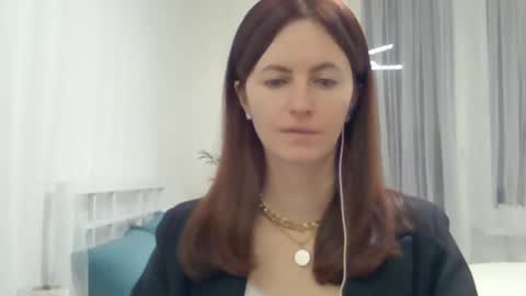 valerie_rose777 online show from 12.30.24