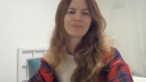 valerie_rose777 online show from 10.30.25