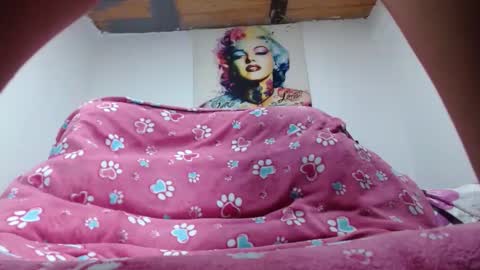 valerie_rousse online show from 01.24.25