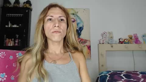 Snapshot of valerie_rousse chatting on 05.26.26 valerie_rousse online show from 05.26.26