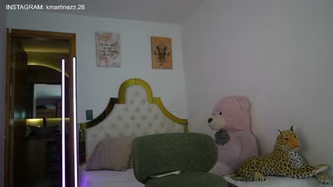 valeriecollinss_ online show from 06.17.26