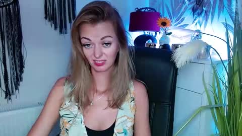 Valerie  online show from 12.02.24