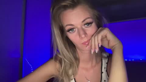 Valerie  online show from 03.03.25