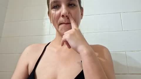 Snapshot of valerierayne13 chatting on 06.12.26 ValerieRayne online show from 06.12.26