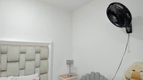 Valerie online show from 10.06.25