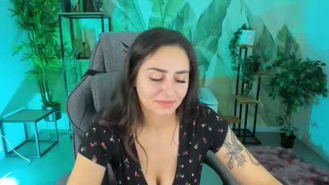 Valerie online show from 11.27.25