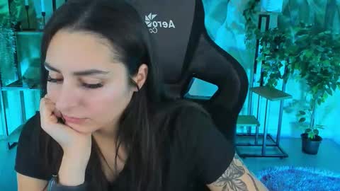 Valerie online show from 12.16.25