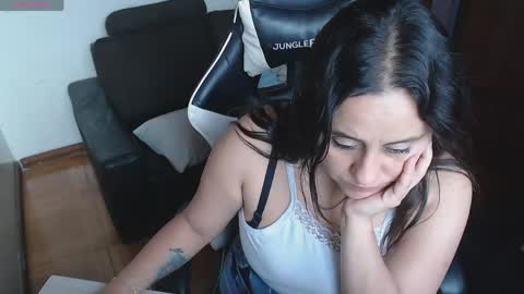 Snapshot of valerimayerss chatting on 04.29.26 ValeriaMayerss online show from 04.29.26