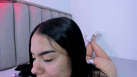 Cris  online show from 04.23.26