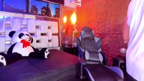 valery_and_dani online show from 01.31.25