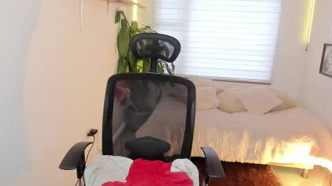 valery_bonnet1 online show from 09.12.25