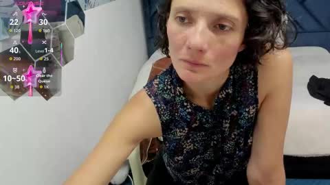 Snapshot of valery_more__ chatting on 10.06.25 VALERY MORE online show from 10.06.25