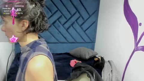 Snapshot of valery_more__ chatting on 10.11.25 VALERY MORE online show from 10.11.25