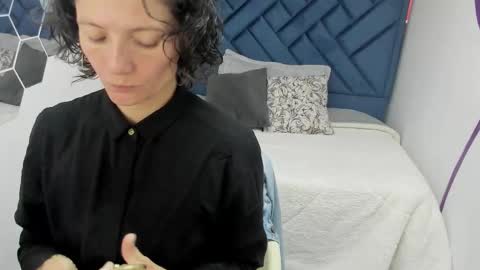 VALERY MORE online show from 11.25.25