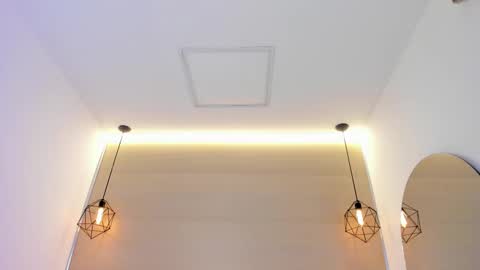 Snapshot of valery_santorini chatting on 10.25.25 VALERY online show from 10.25.25