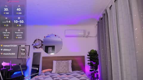 Snapshot of valery_yepes_ chatting on 12.30.24 Valery online show from 12.30.24