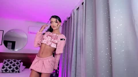 Snapshot of valery_yepes_ chatting on 02.17.25 Valery online show from 02.17.25