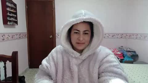 Valeria online show from 11.20.25