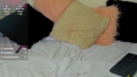Snapshot of valeryjohanson chatting on 02.20.25 Valery online show from 02.20.25