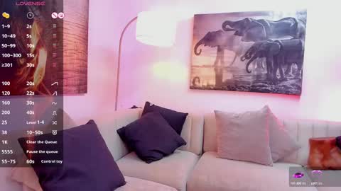 Snapshot of valerywalker7 chatting on 02.16.25 Valery Walker online show from 02.16.25