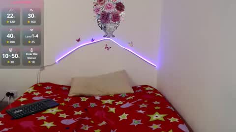 Angelyxs online show from 10.04.25