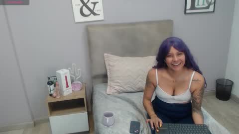 valevicious online show from 10.29.25