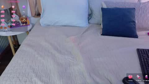 Snapshot of valkiria_moore chatting on 10.30.25 Valkiria moore online show from 10.30.25