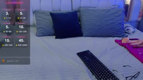 Snapshot of valkiria_moore chatting on 11.02.25 Valkiria moore online show from 11.02.25