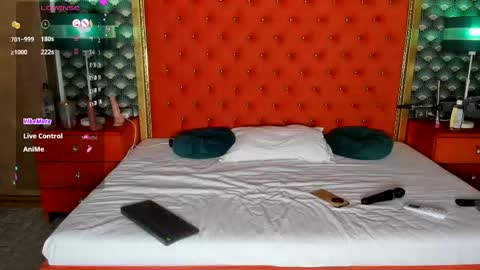 Valerie Val V online show from 11.28.25