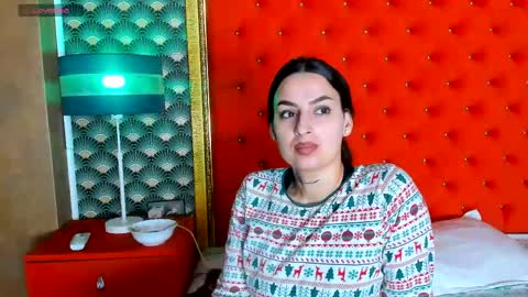 Snapshot of valleriejonnes chatting on 04.20.26 Valerie Val V online show from 04.20.26