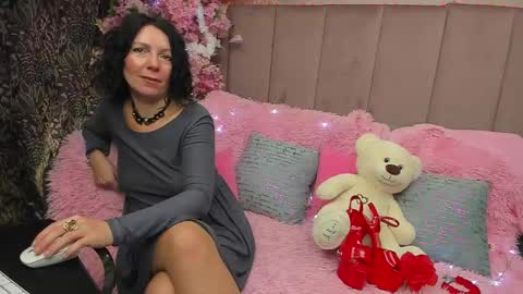 Snapshot of valleriwind chatting on 01.08.25 ValleriWind online show from 01.08.25