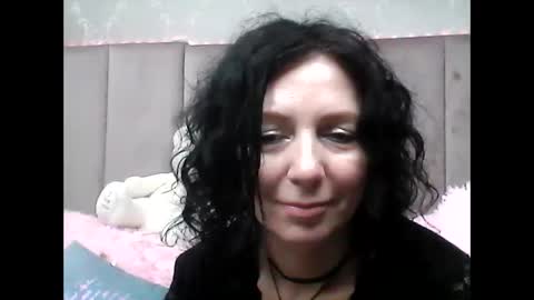 Snapshot of valleriwind chatting on 01.10.25 ValleriWind online show from 01.10.25