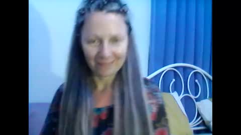 Snapshot of valleriwind chatting on 01.19.25 ValleriWind online show from 01.19.25