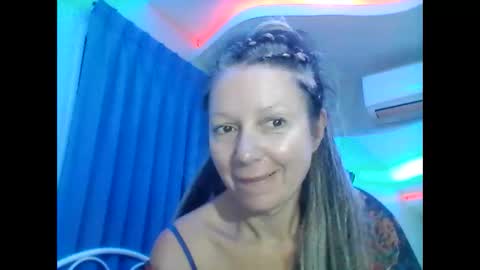 Snapshot of valleriwind chatting on 01.24.25 ValleriWind online show from 01.24.25