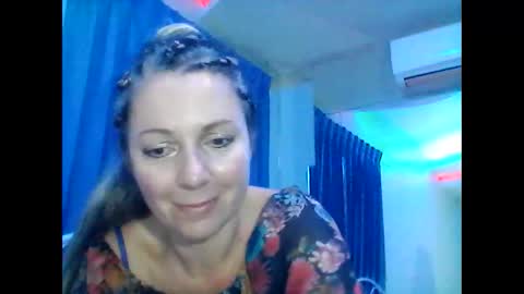 Snapshot of valleriwind chatting on 01.24.25 ValleriWind online show from 01.24.25