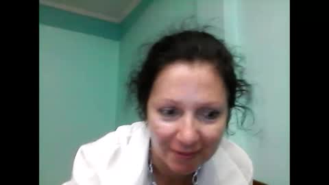 Snapshot of valleriwind chatting on 03.11.25 ValleriWind online show from 03.11.25