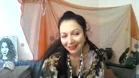 Snapshot of valleriwind chatting on 09.26.25 ValleriWind online show from 09.26.25