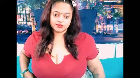 Snapshot of valleyval chatting on 02.21.25 indianvalvet priya is back online show from 02.21.25