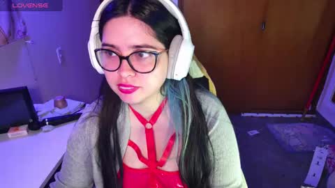 Snapshot of vallolet1_ chatting on 12.24.24 Im Violet online show from 12.24.24