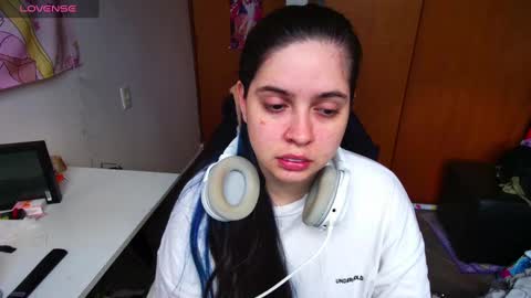 Snapshot of vallolet1_ chatting on 01.15.25 Im Violet online show from 01.15.25