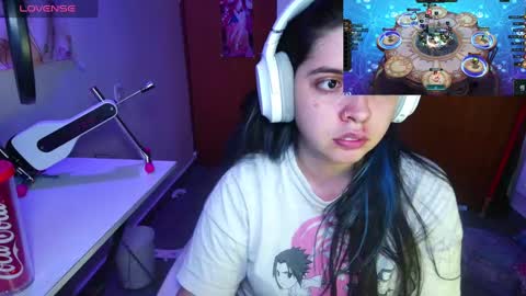 Snapshot of vallolet1_ chatting on 01.29.25 Im Violet online show from 01.29.25