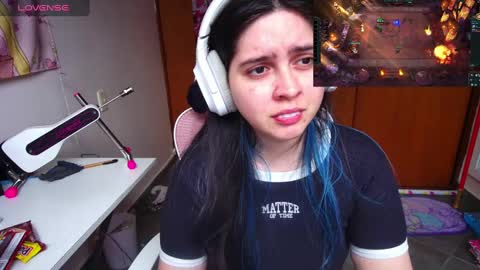 Snapshot of vallolet1_ chatting on 02.09.25 Im Violet online show from 02.09.25