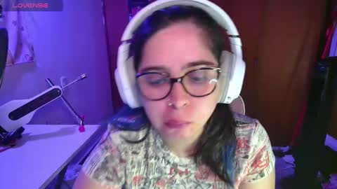 Snapshot of vallolet1_ chatting on 02.24.25 Im Violet online show from 02.24.25