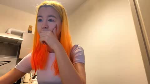 Snapshot of valtopi chatting on 02.02.26 Emily online show from 02.02.26